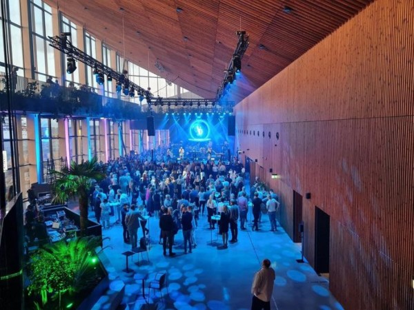 Kruiisiterminali saal